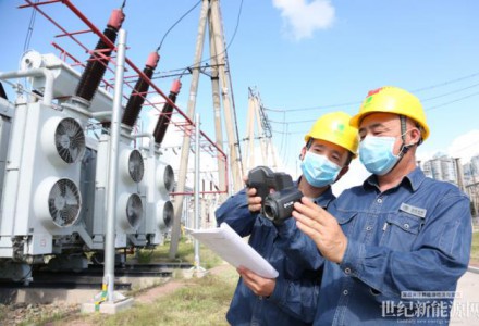 國(guó)家電網(wǎng)董事長(zhǎng)辛保安與黑龍江省委書記許勤、省長(zhǎng)胡昌升會(huì)談