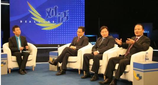 喝劉漢元的酒，下通威集團的棋?。ㄉ疃葟捅P）