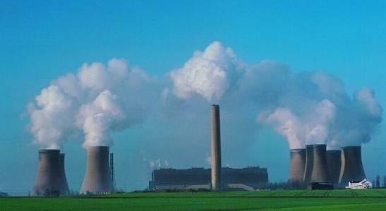 比亞迪董事長王傳福央視開講：在中國1%的沙漠上鋪滿太陽能電池板，足夠13億人使用