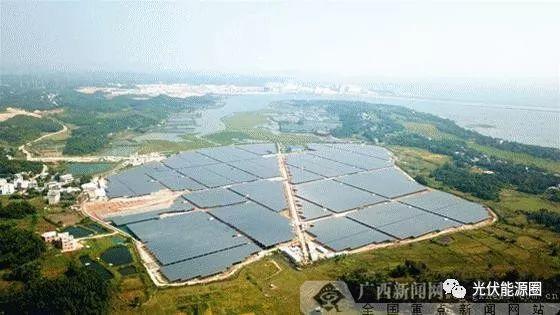 廣西首個(gè)海水漁光互補(bǔ)光伏電站并網(wǎng)發(fā)電