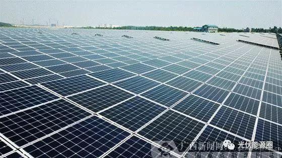 廣西首個(gè)海水漁光互補(bǔ)光伏電站并網(wǎng)發(fā)電