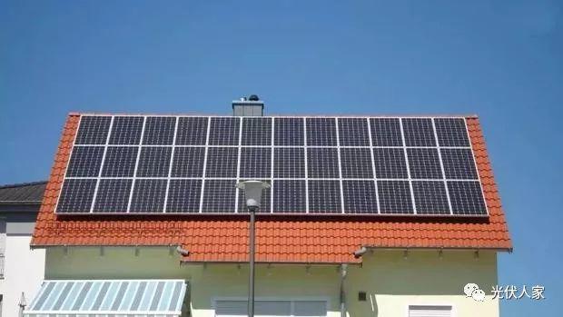 光伏發(fā)電：不用交電費(fèi)，一年純收入過(guò)萬(wàn)？有個(gè)斗門(mén)人竟然這樣做......