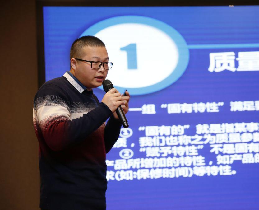 長(zhǎng)江三角洲地區(qū)2018年光伏經(jīng)銷(xiāo)商戰(zhàn)略采購(gòu)洽談會(huì)暨第十屆家用光伏系統(tǒng)推廣會(huì)在金華成功舉辦