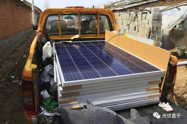 安裝這個面積的光伏板大約投資三萬元左右，四年內可以收回成本！