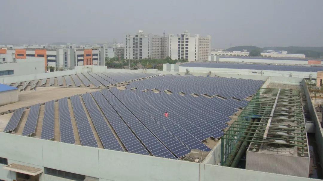 鄭州治理屋頂違建，鼓勵建筑光伏