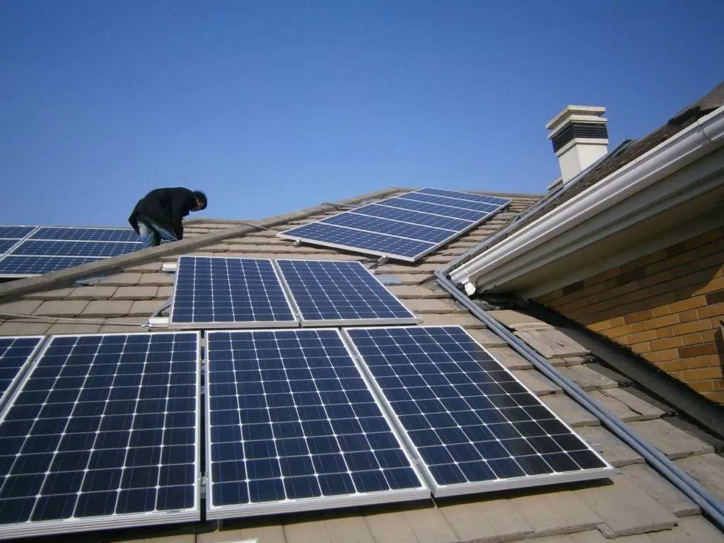 深思：一片唱好的光伏再登央視，會不會是質量曝光？