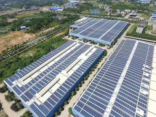 真實案例告訴你，老板為什么都在廠房屋頂裝上了光伏？