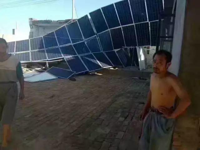 警惕 | 戶用光伏電站這么裝，離被吹翻不遠了！