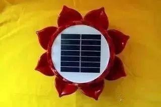 震驚！光伏無(wú)所不在，居然還有墓光互補(bǔ)！